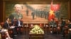 Phụ tá TT Trump thúc Việt Nam chặn hàng Trung Quốc để tránh thuế Mỹ